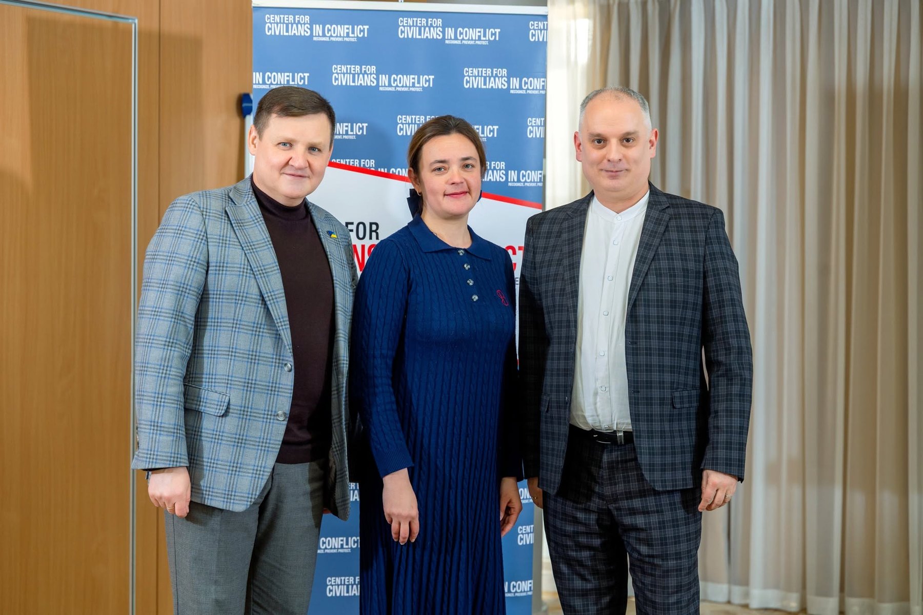 Учасники засідання обговорюють актуальні потреби громад та можливості для співпраці.