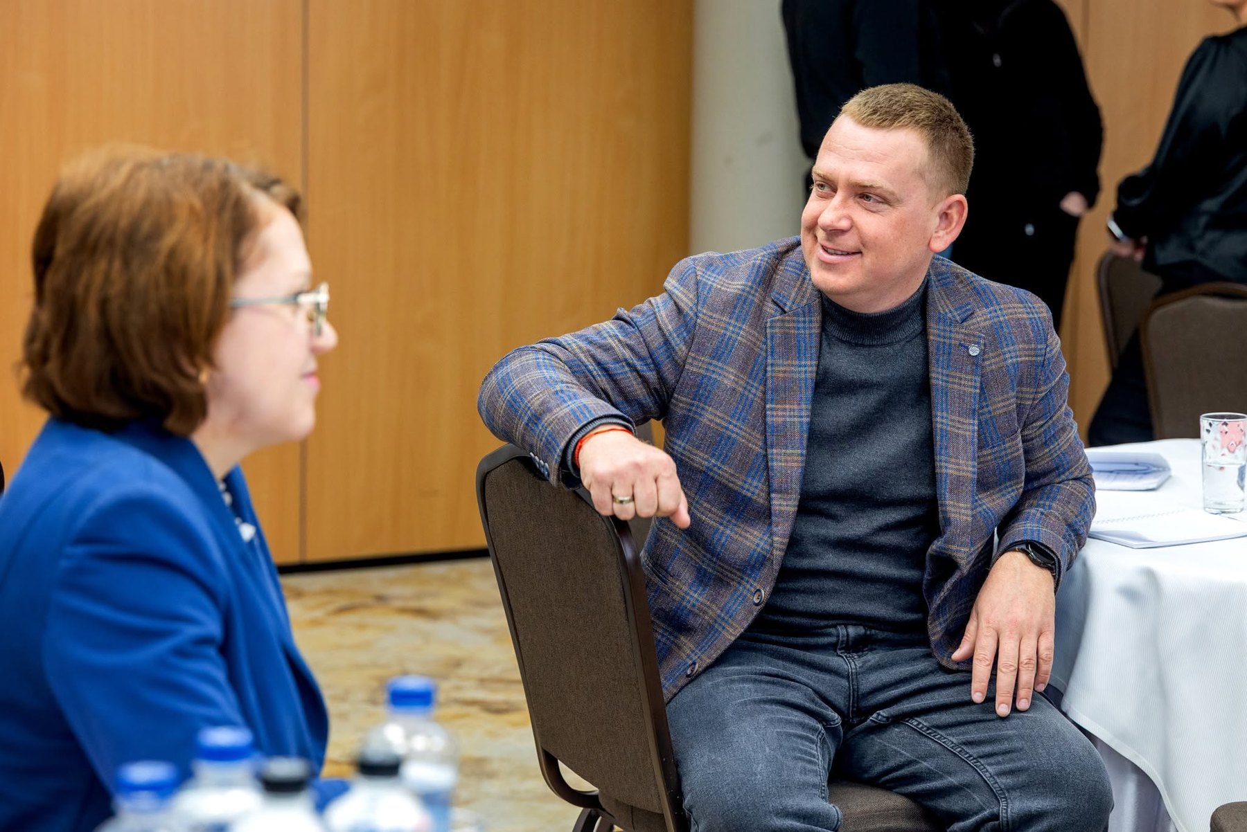 Спільна робота громад над рішеннями, які допомагають посилювати безпеку та стійкість на місцевому рівні.